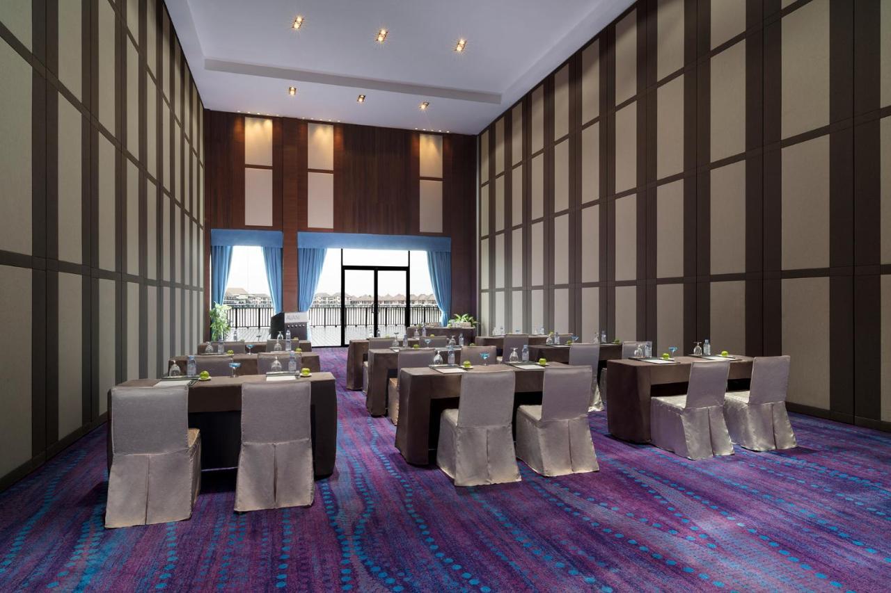 Avani Sepang Goldcoast Resort Kampong Bagan Lalang Eksteriør bilde Meeting room