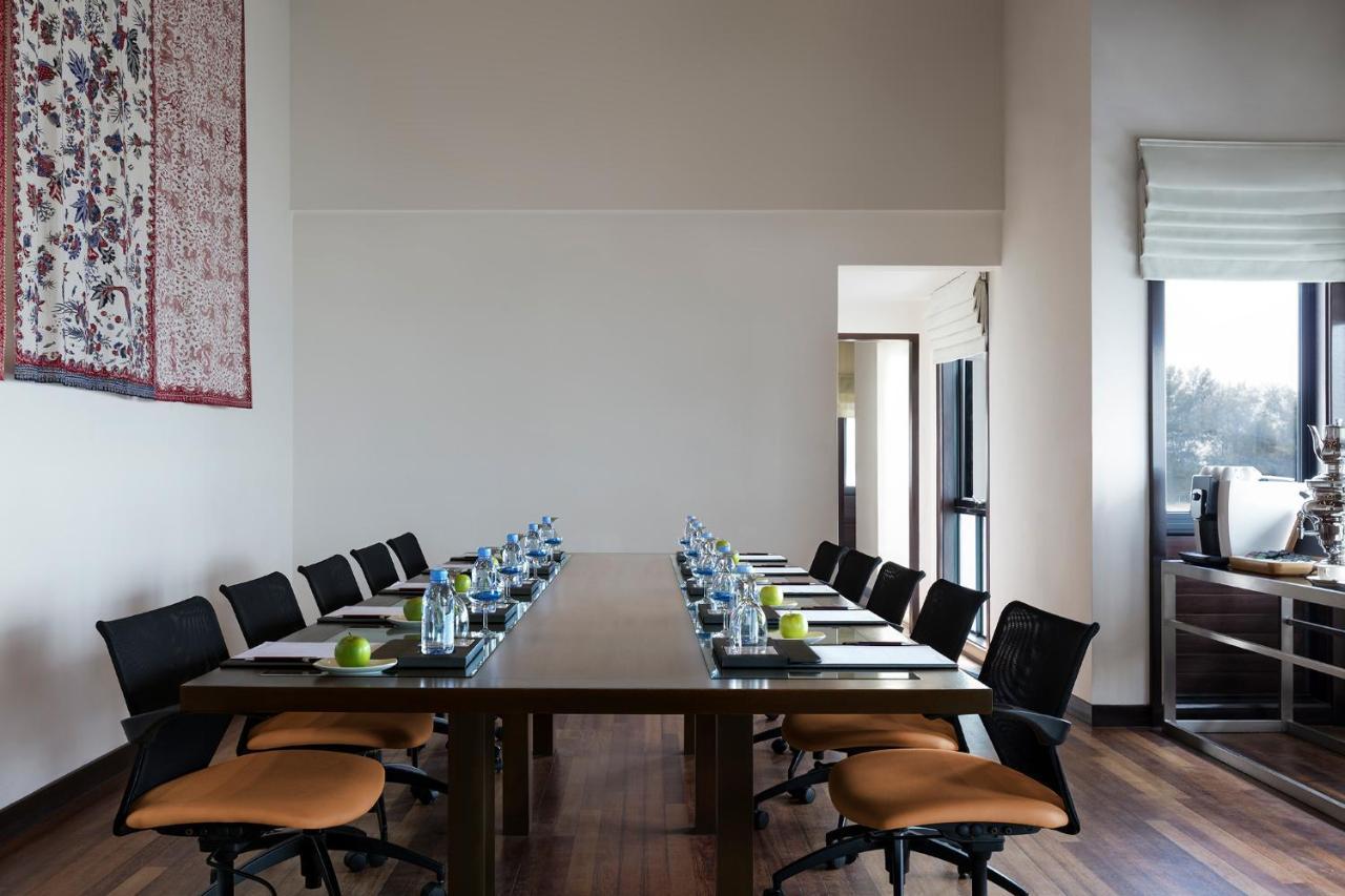 Avani Sepang Goldcoast Resort Kampong Bagan Lalang Eksteriør bilde Meeting room