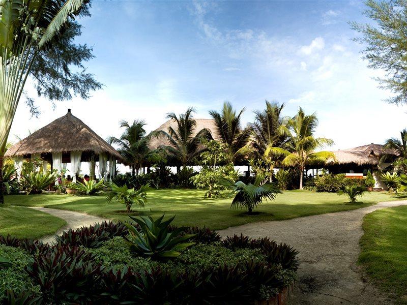 Avani Sepang Goldcoast Resort Kampong Bagan Lalang Eksteriør bilde The resort's main building