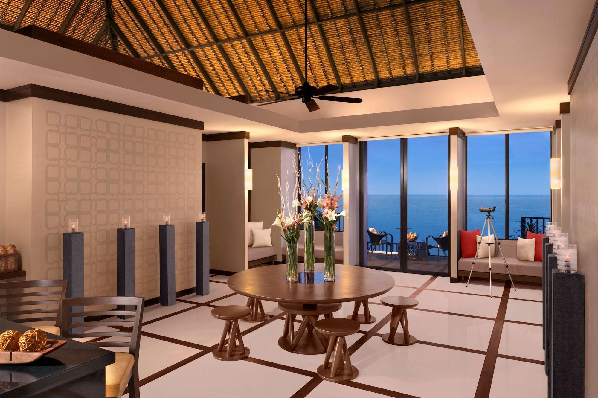 Avani Sepang Goldcoast Resort Kampong Bagan Lalang Eksteriør bilde The interior of a villa at the resort